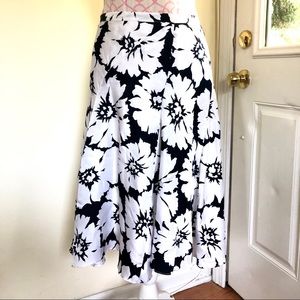 New White House Black Market Silk Skirt